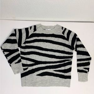 CBRAND Gray w/Black Zebra Stripes Long Sleeve Sweater Sz XL